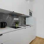 Unit 22 Stadion Narodowy Park Skaryszewski شقة وارسو