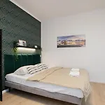 Unit 22 Stadion Narodowy Park Skaryszewski Apartmán *